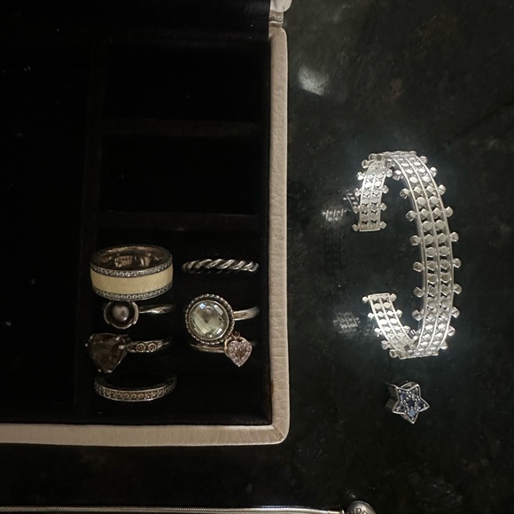 Pandora retire and collectible items bundle! - Picture 2 of 4